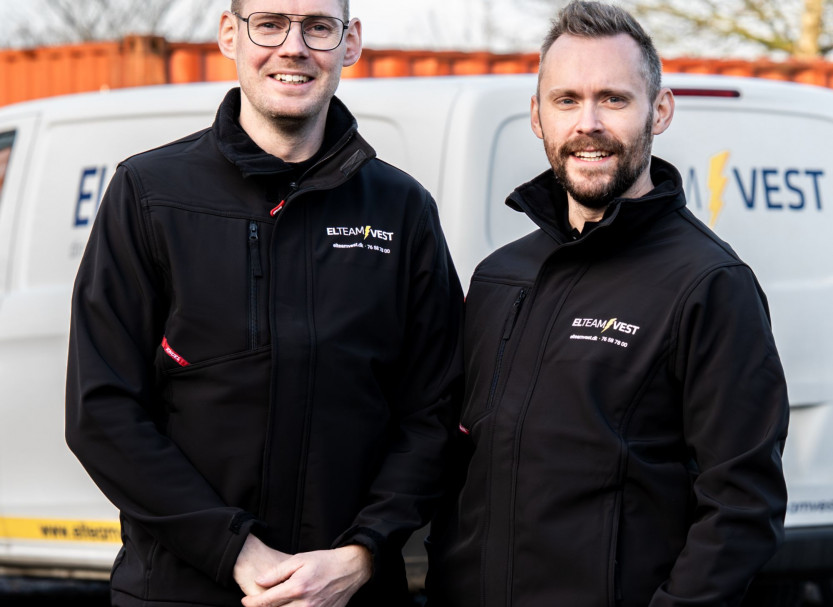 El-Team Vest ansætter to specialister og bliver officielt systemhus